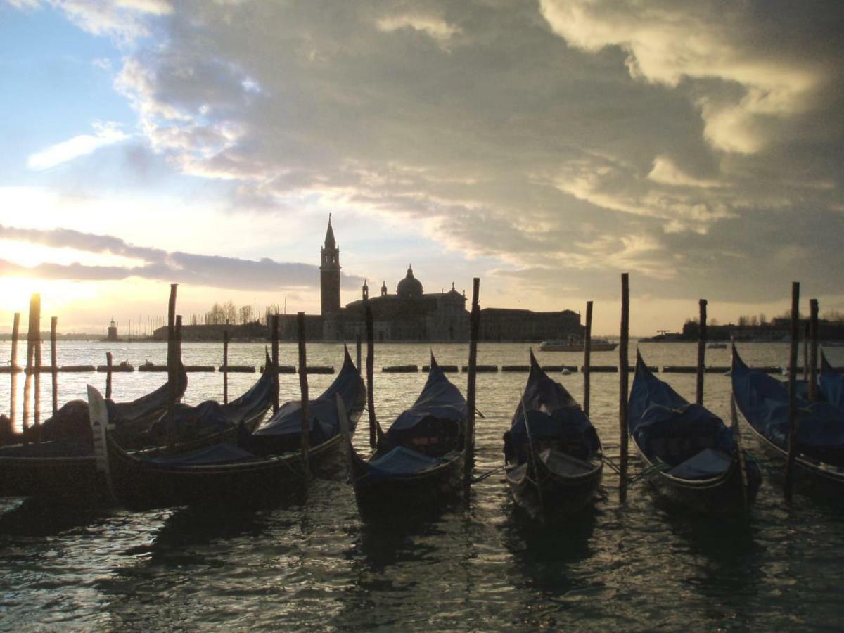 Essence Of * Venezia